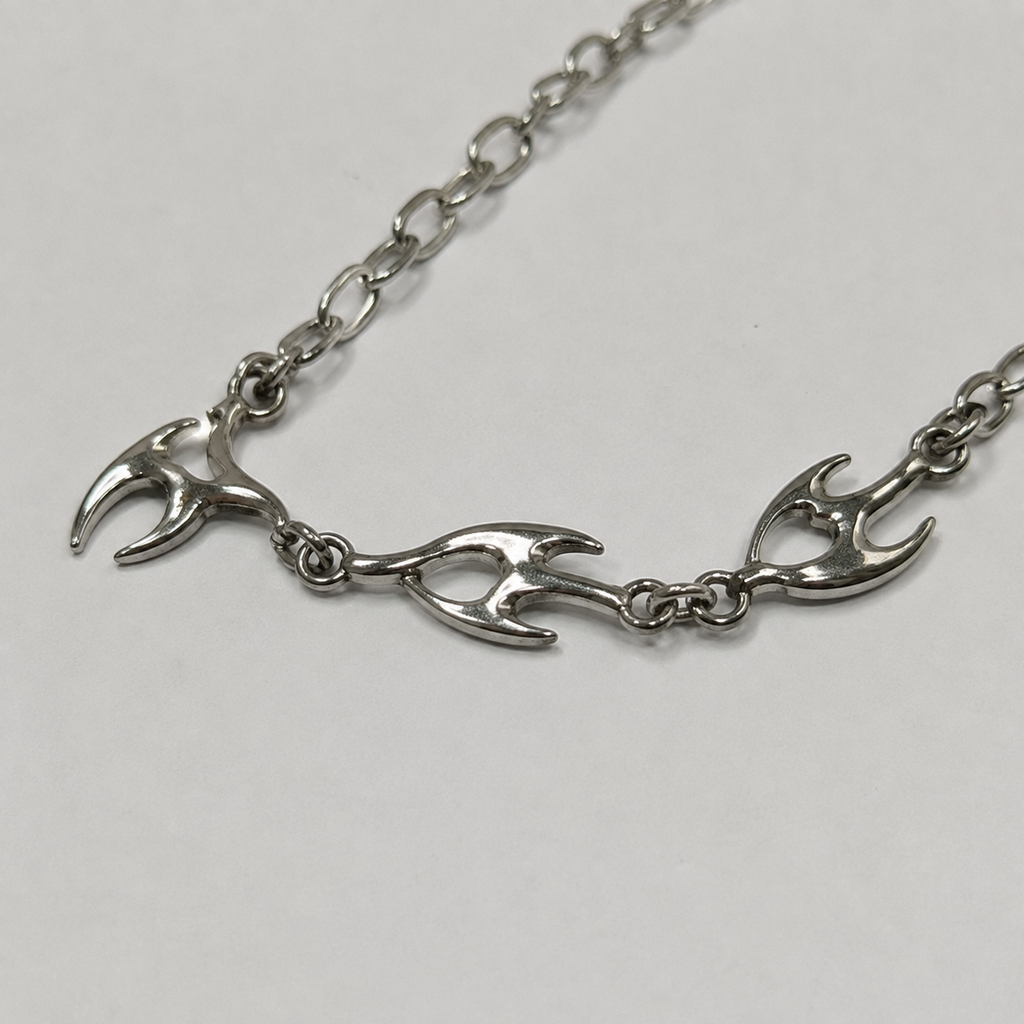 N002 IGNITE FLAME LINK NECKLACE