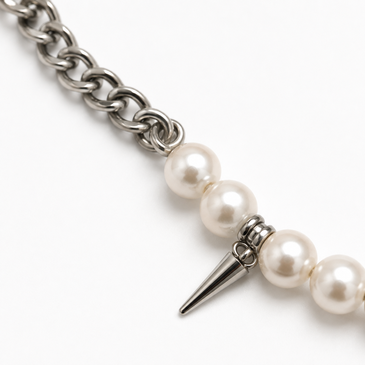 N005 Soft Riot Pearl Necklace